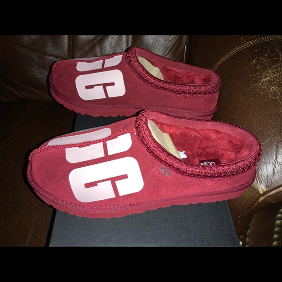 NEW UGG TASMAN RED mens shoe. Size 11. - Picture 4 of 5